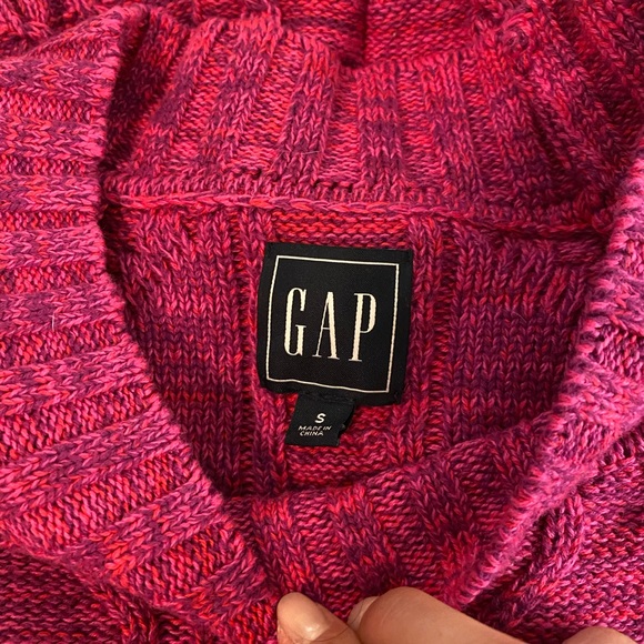 2021 season GAP pink sweater - Picture 2 of 4